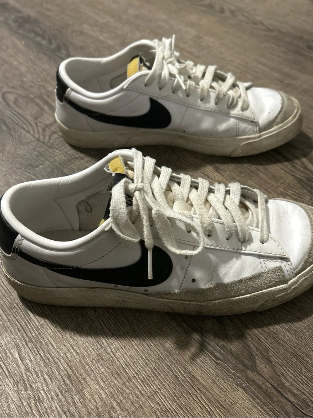 Nike Women’s Blazer Low 77 Sneakers